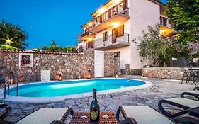 Bubi Apartments